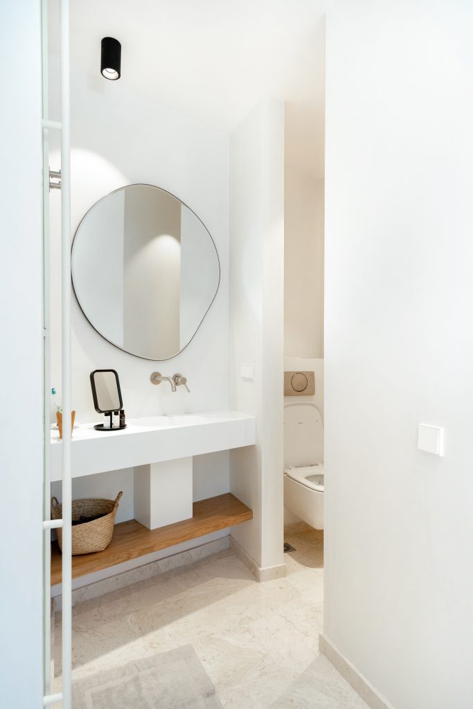 bathroom 2-01